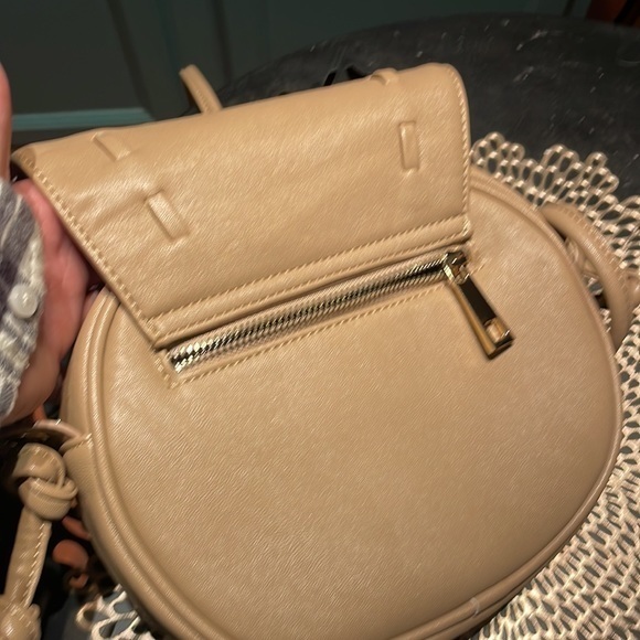 Lionel Designer Crossbody purse with fringe accent in camel color - Picture 7 of 8